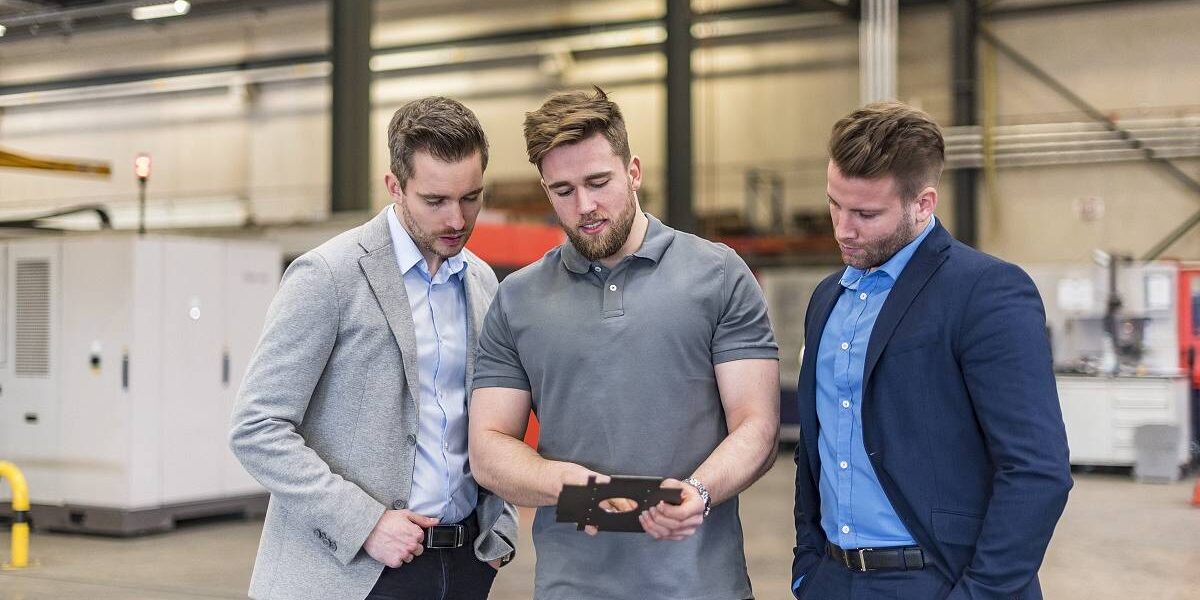 Hale magazynowe – jakie wymogi muszą spełniać? 1 Hale magazynowe