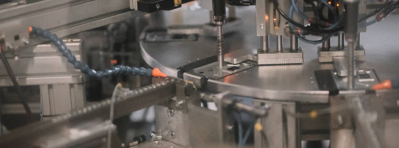 Stanowiska montażowe jako kluczowy element nowoczesnych realizacji wykonawczych 1 Stanowiska montażowe jako kluczowy element nowoczesnych realizacji wykonawczych